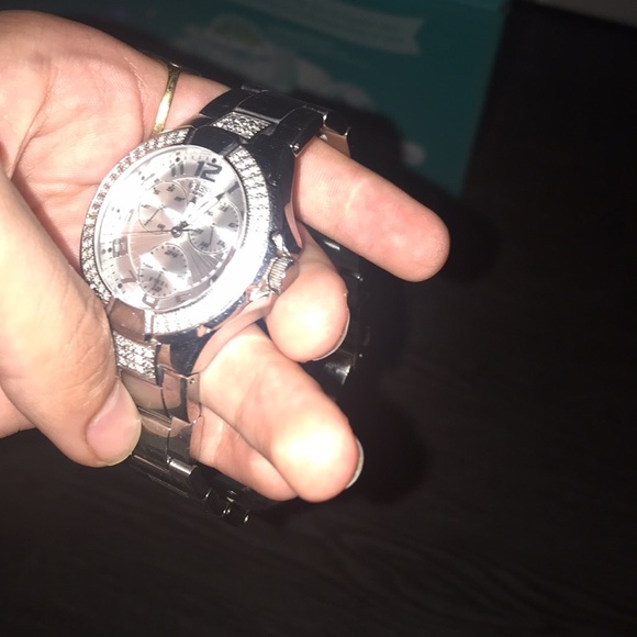 guess watch - Picture 4 of 6